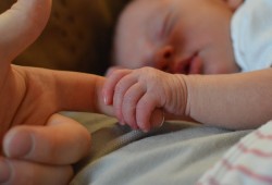 宝宝睡觉打呼噜的常见原因
