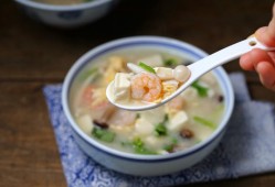 菌菇虾仁豆腐汤的做法，营养十足鲜美无比！
